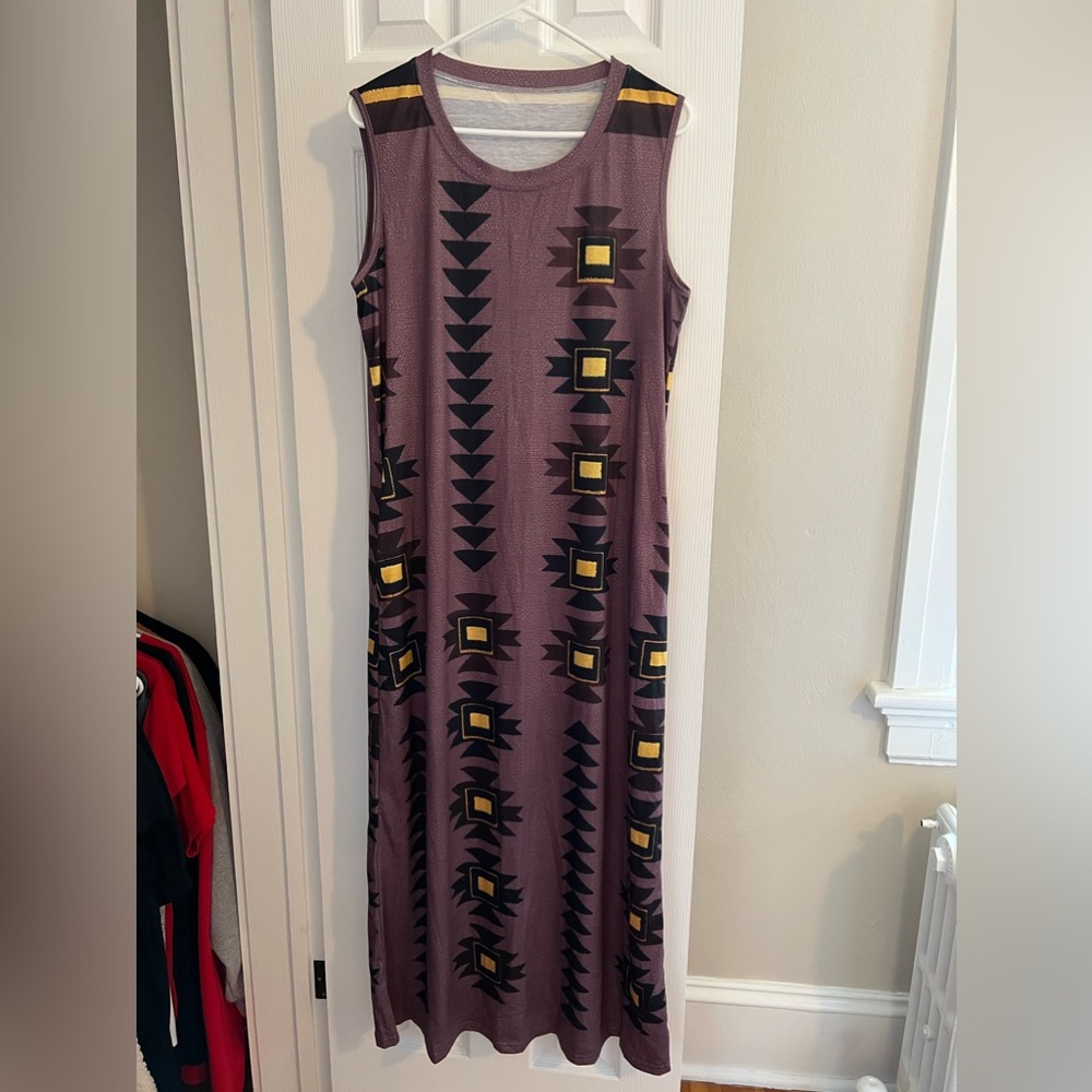 Aztec print maxi dress w/pockets